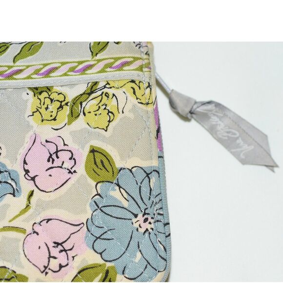 Vera Bradley Water Color Wristlet ID Zip Around All In One Turn Lock Wallet - Picture 2 of 5